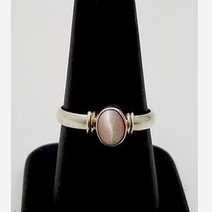 Vintage Sterling Silver Lilac Cabochon Cats Eye Ring